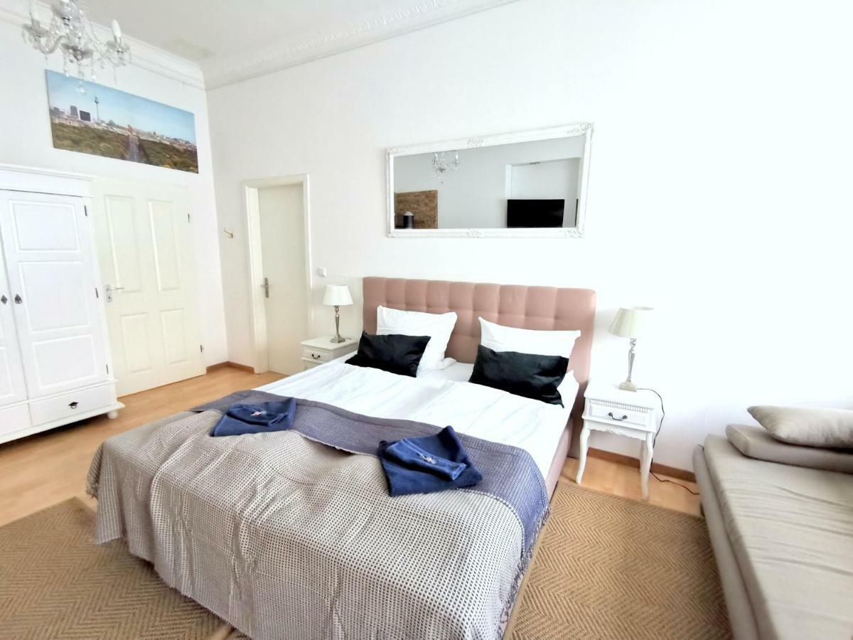 Gastein By Rockchair Apartments L Superhost Status L 2 Bedrooms Boxspringbeds 1,5 Bathrooms - Cozy Family & Business Flair Welcomes You! ベルリン エクステリア 写真